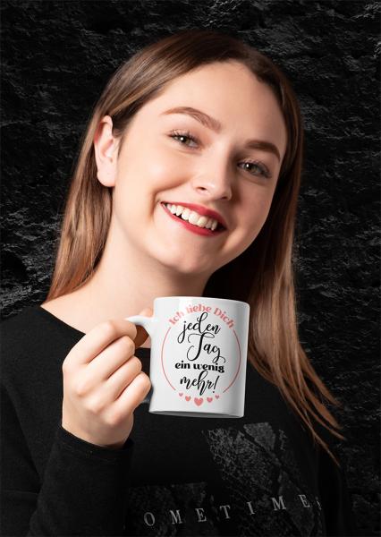 Tasse/Kaffeebecher Ich liebe Dich jeden Tag ein wenig mehr